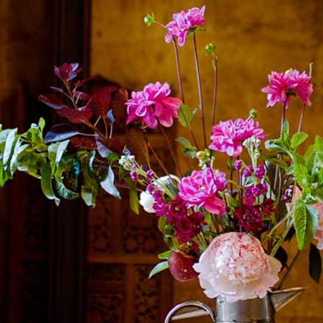 Crea un arreglo floral para este verano