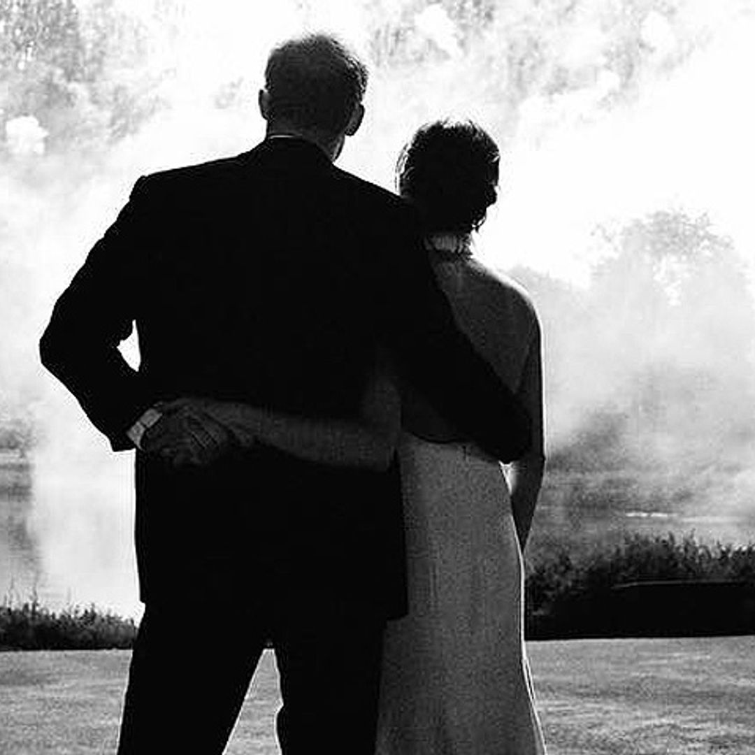 Harry y Meghan muestran una foto inédita de su boda en su primera postal navideña