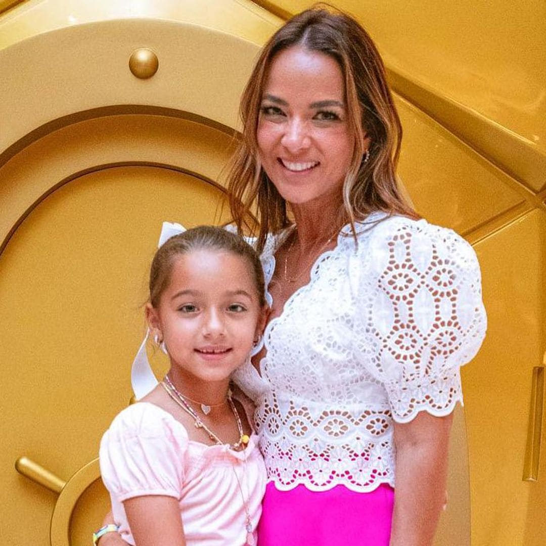 Adamari López está destrozada por despedir el 2022 lejos de su hija