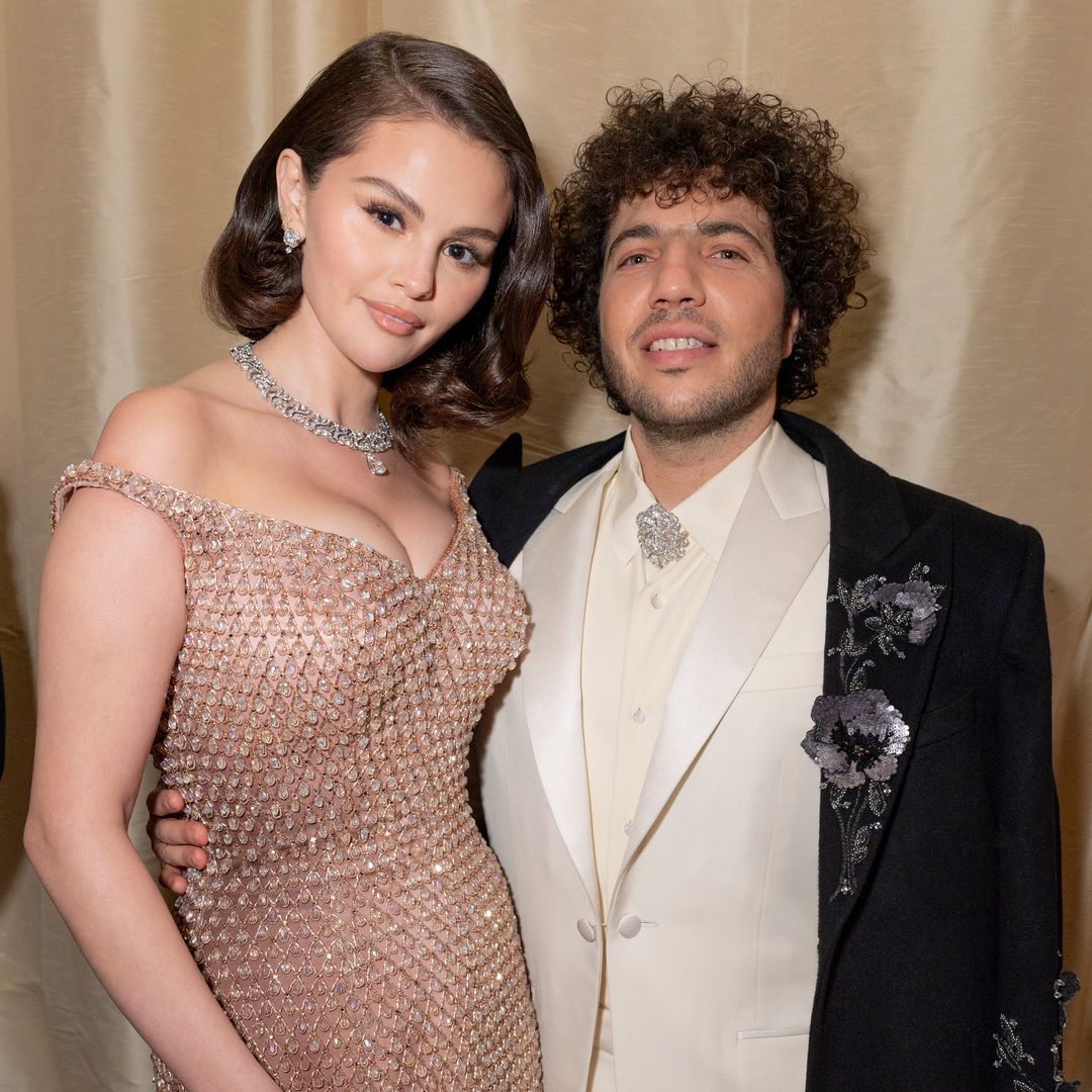 El divertido vídeo de Benny Blanco maquillando a Selena Gomez: ¿te atreverías con este 'challenge'?