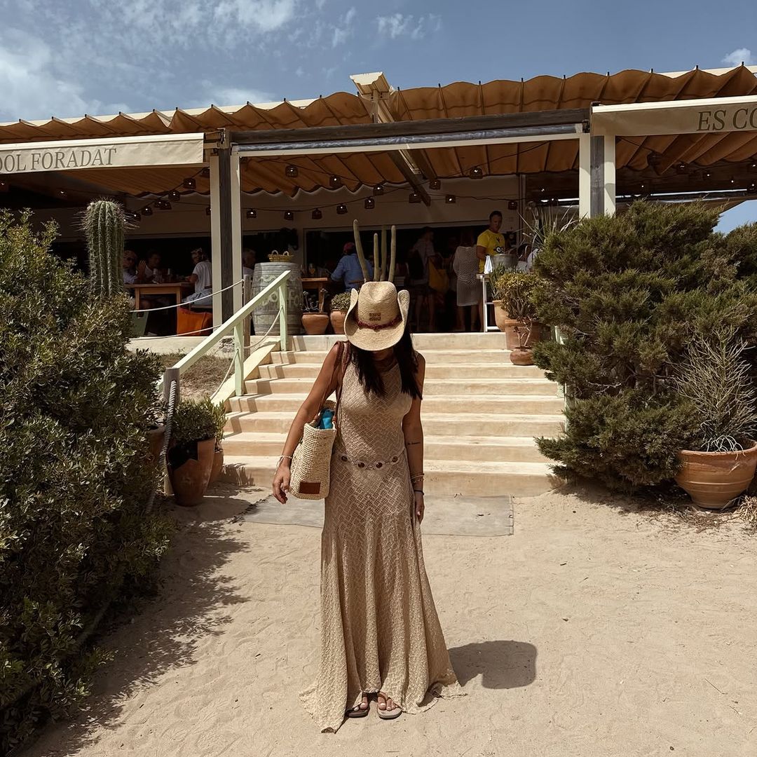 Dulceida en el restaurante Es Codol Foradat, Formentera