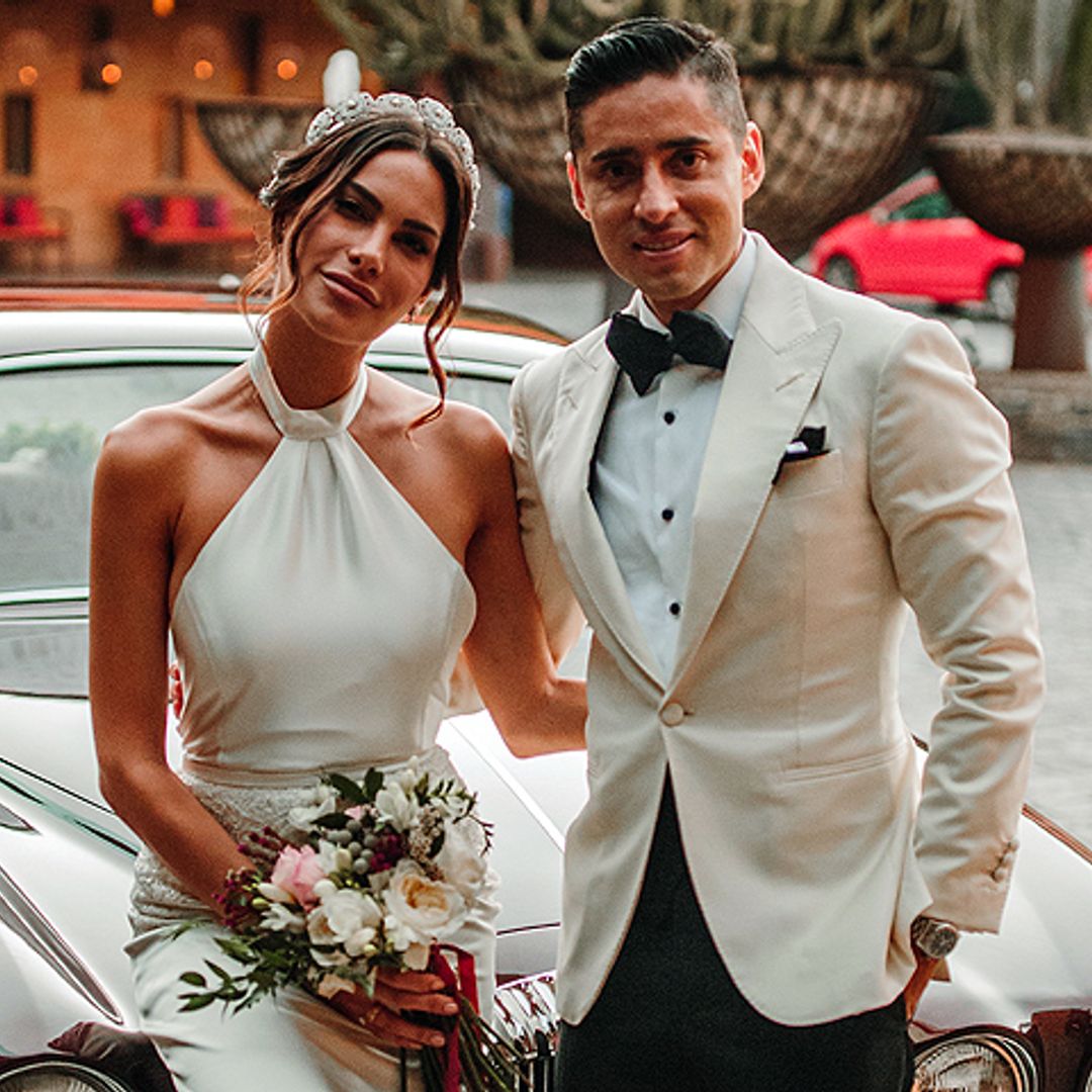 La romántica boda de la ex Miss Carla Barber en Canarias