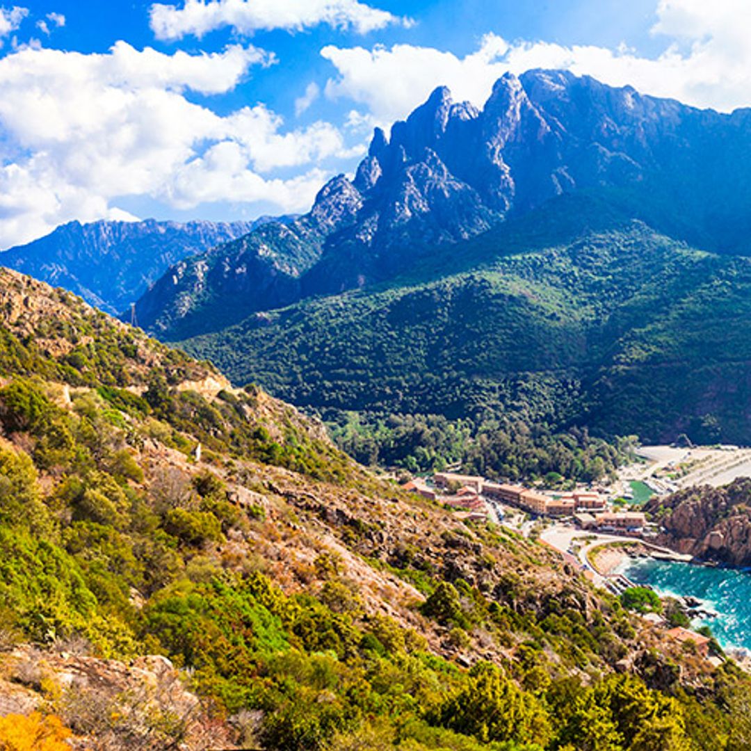 Córcega: pueblos medievales, naturaleza salvaje y playas para aburrir