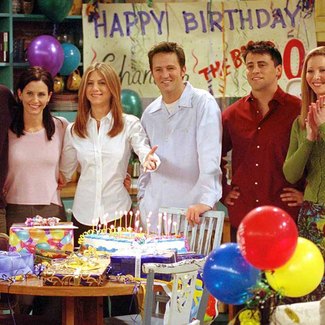 El divertido viaje en avión de los protagonistas de 'Friends' antes de convertirse en estrellas