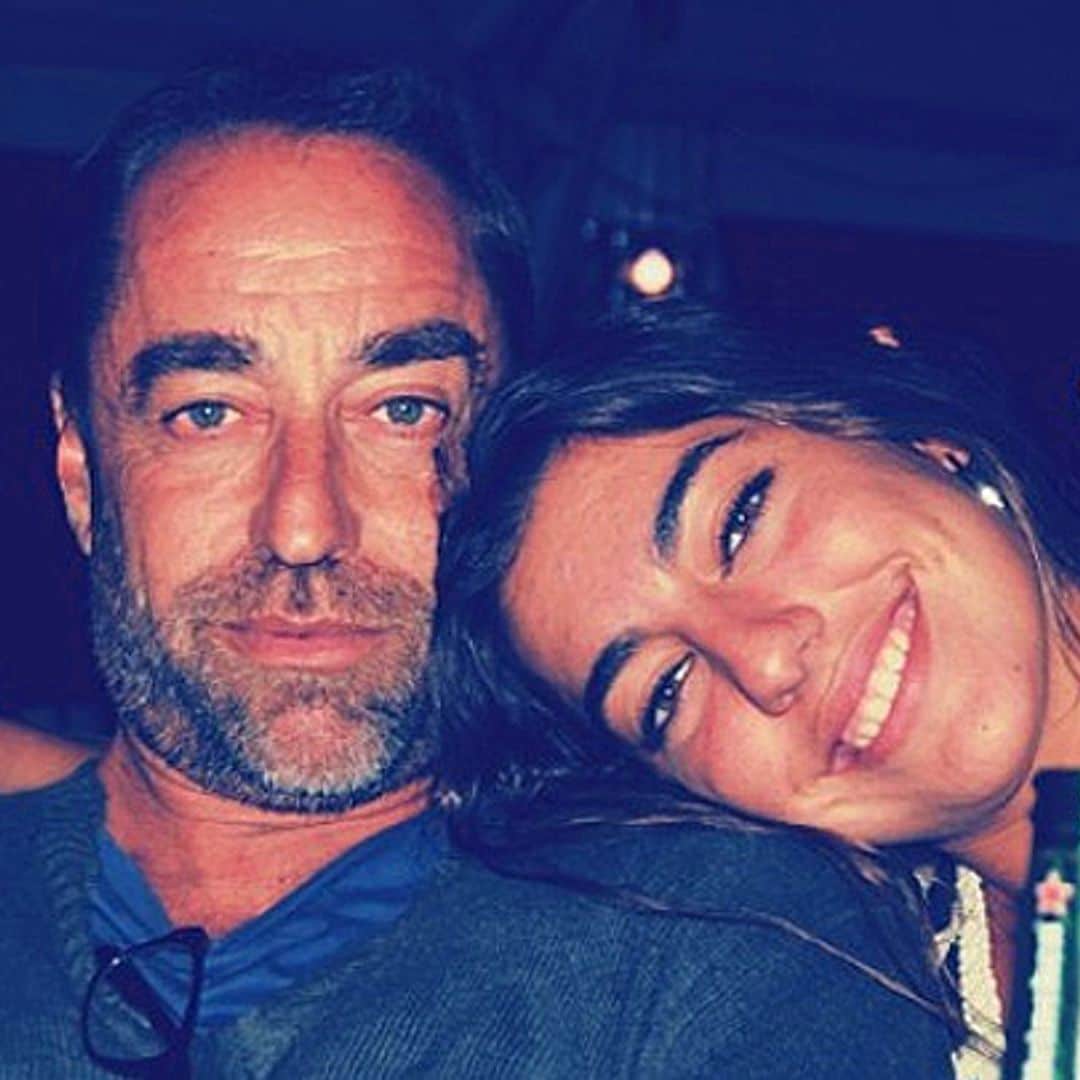 La emoción de Claudia Ula, hija de Raquel Revuelta, al recordar a su padre en su cumpleaños: "Sigo soplando tus velas"