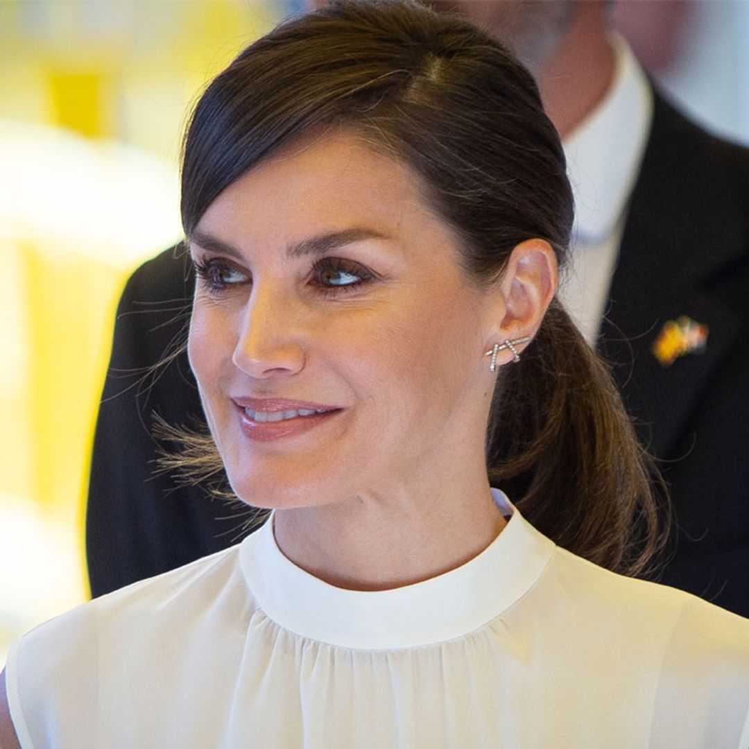 Confirmado: este es el peinado preferido de la Reina para sus estrenos más rompedores