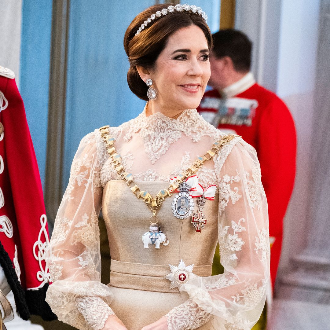 Mary de Dinamarca y su maestría para reutilizar vestidos de gala sin que se note: "Es la reina más sostenible"
