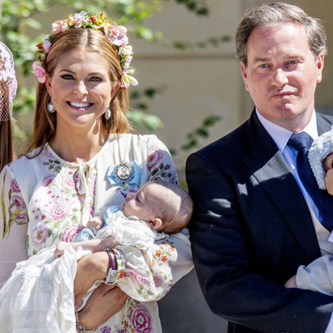 ¿Qué relaciona a la madrina 'estrella' de Adrienne de Suecia con la Familia Real británica?