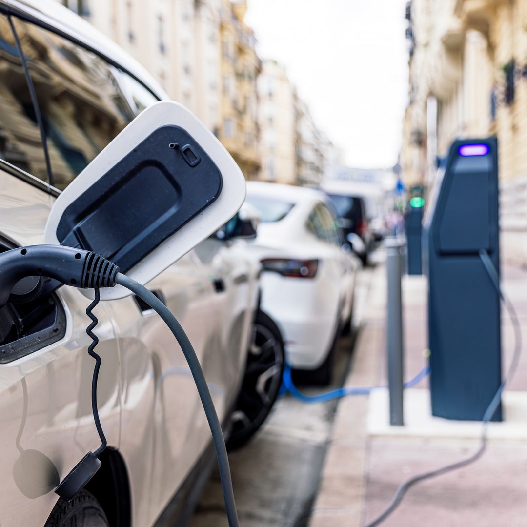 La DGT ya multa con 200 euros por esta práctica para aparcar tan común