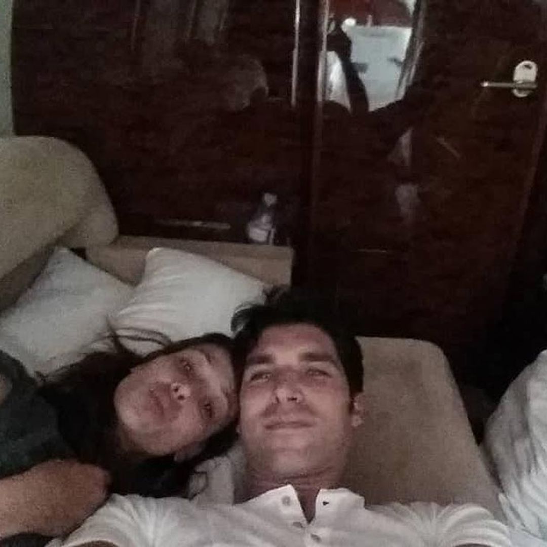 Cayetano Rivera celebra su aniversario con Eva González con una foto muy personal