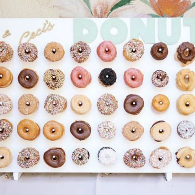 novias donuts 01