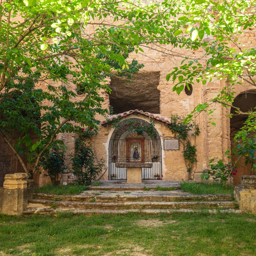 Santuario de la Virgen de Gracia, conocido como la Petra turolense, en el pueblo de La Fresneda, Matarraña, Teruel