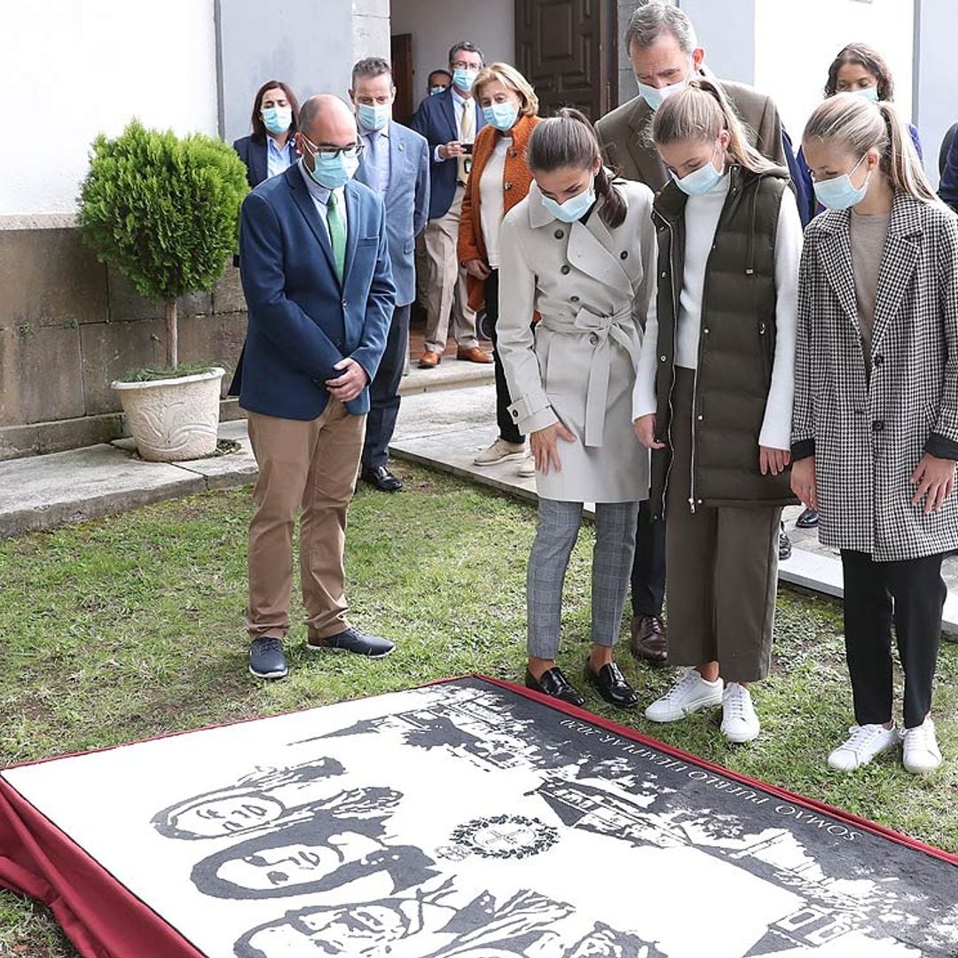 ¡Ponemos el 'zoom'! Los pasos de la Familia Real en Somao desde otra perspectiva