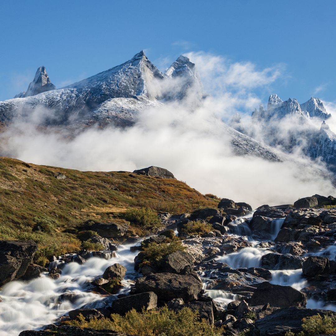 Vista de la montaña Ulamertorsuaq y sus alrededores en el fiordo de Tasermiut (sur de Groenlandia)