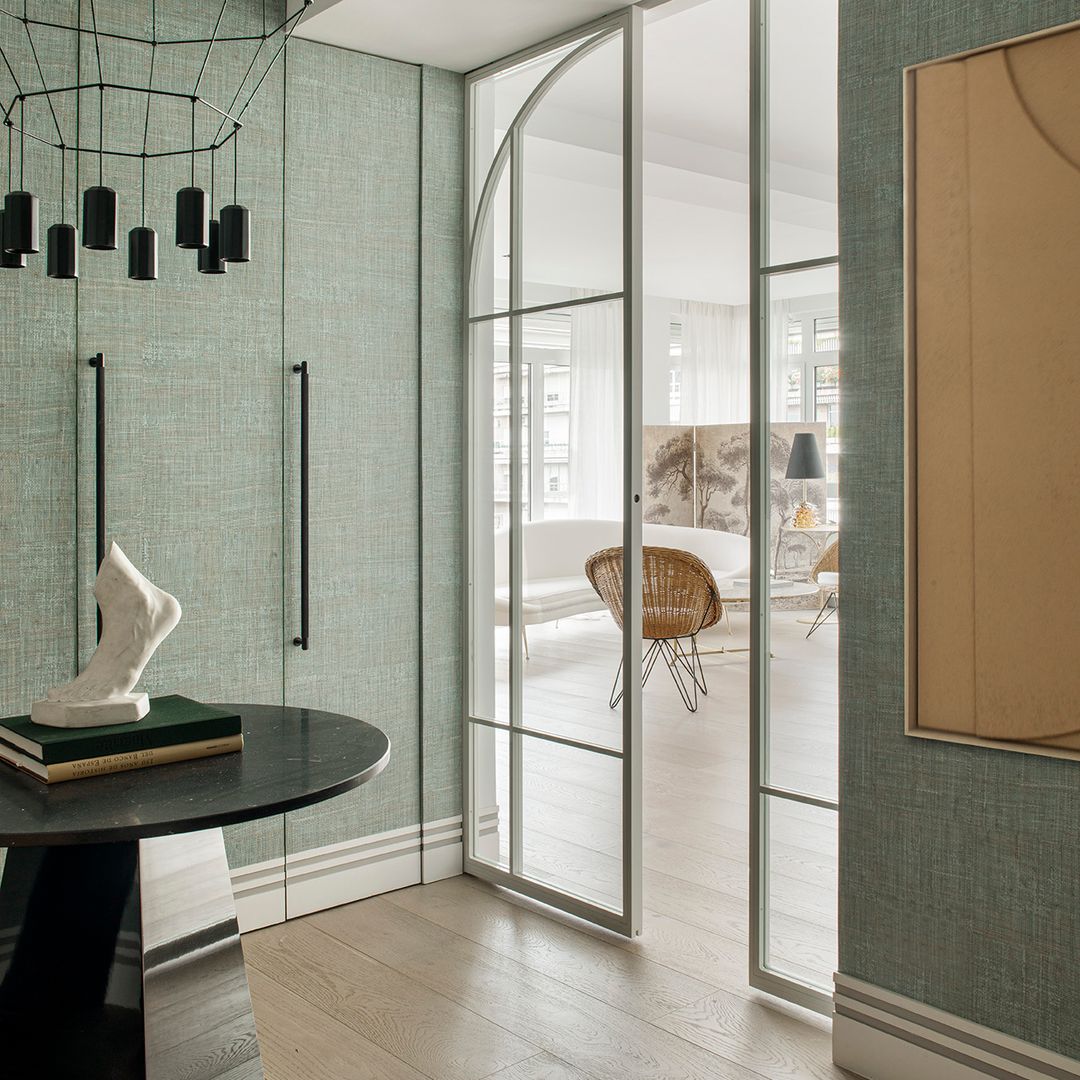 Camufladas, correderas o de cristal: así son las puertas de interior que están marcando tendencia