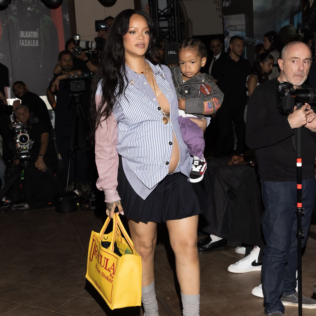 Rihanna estrena en público el primer bolso viral de Jonathan Anderson para Dior