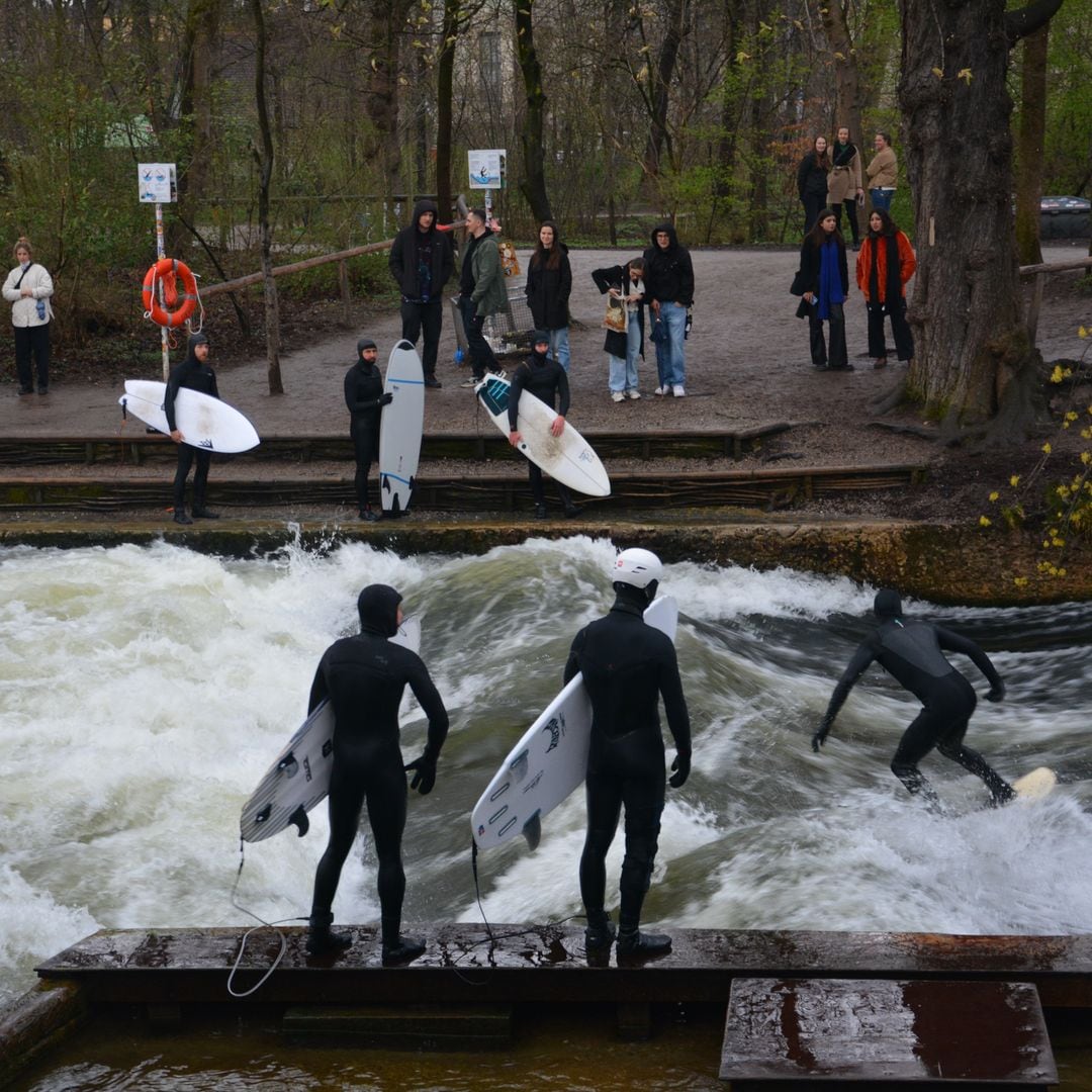 Conoce Múnich desde todas sus perspectivas: realeza bávara, brindis con cerveza y surf en la ciudad