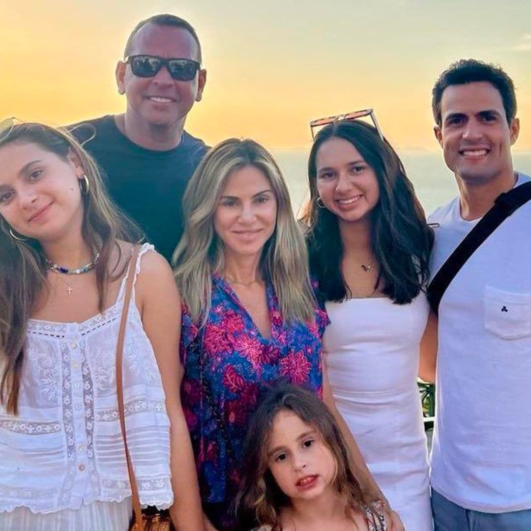 A-Rod se refugia en su exesposa y sus hijas tras rumores sobre la boda de JLo y Ben Affleck