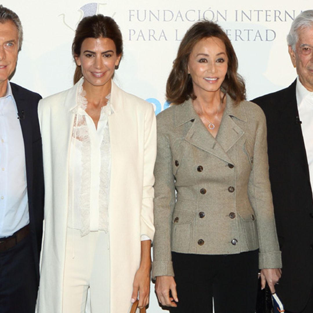 Un almuerzo entre amigas y coches sin dueño: la cita de Isabel Preysler y Mario Vargas Llosa con el Presidente argentino y su mujer