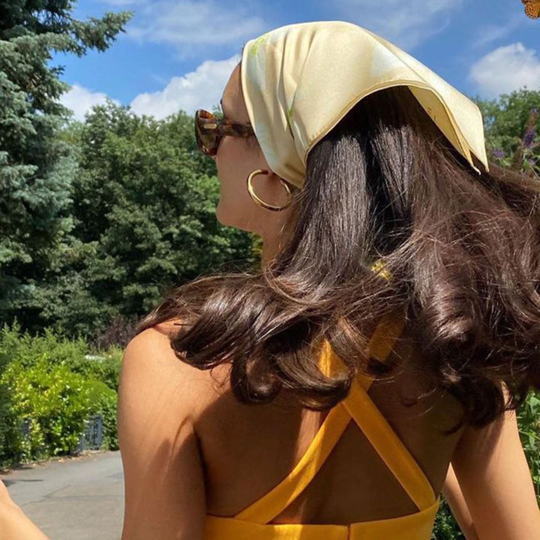 Protege tu pelo en verano con los recogidos fáciles más buscados