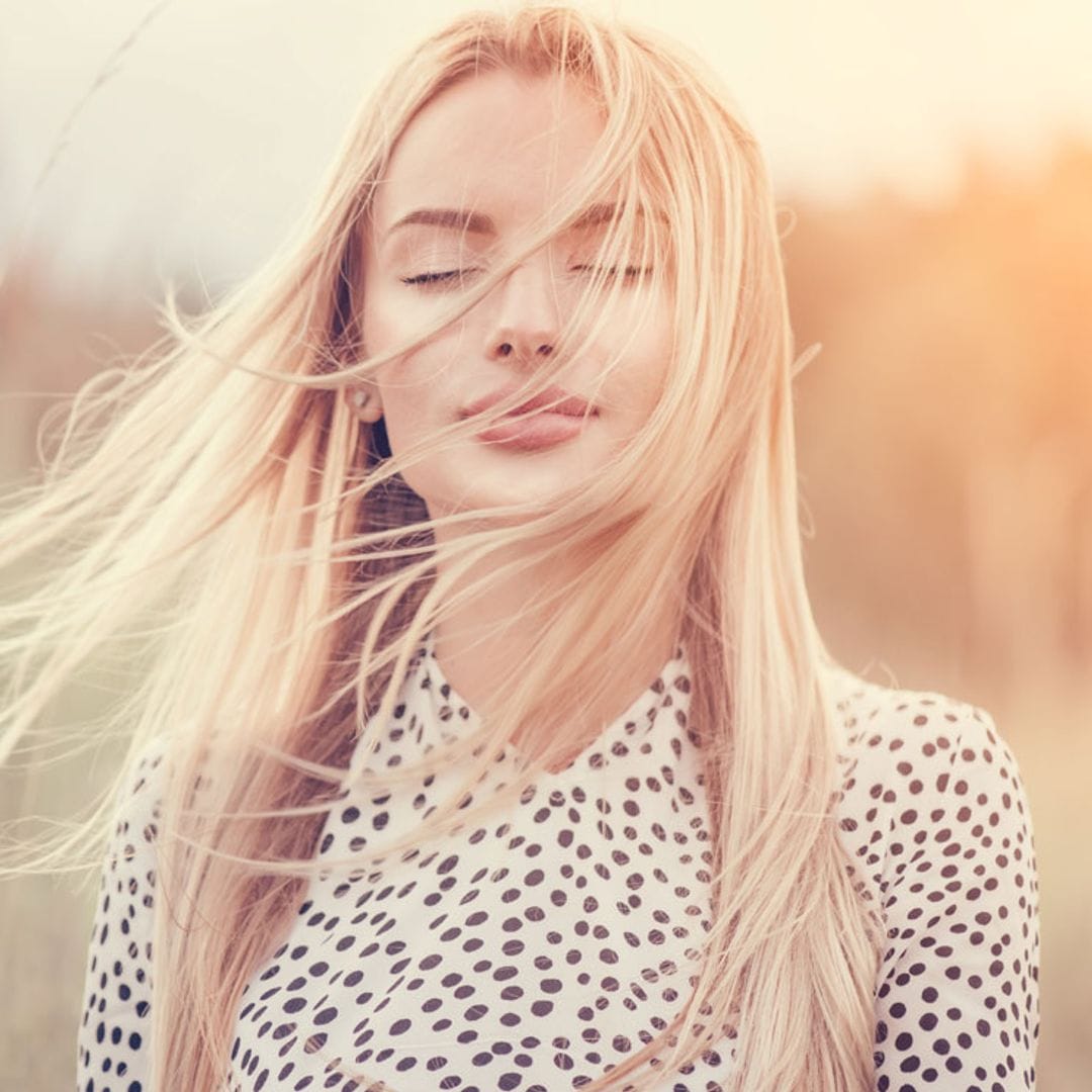 Cómo aclarar el cabello de manera natural