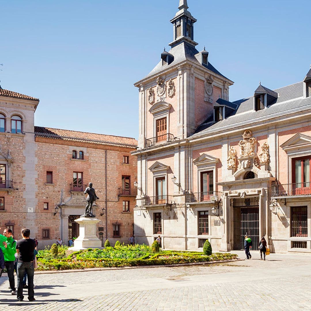 Plazas de Madrid con mucho ambiente para tomar el pulso a la capital