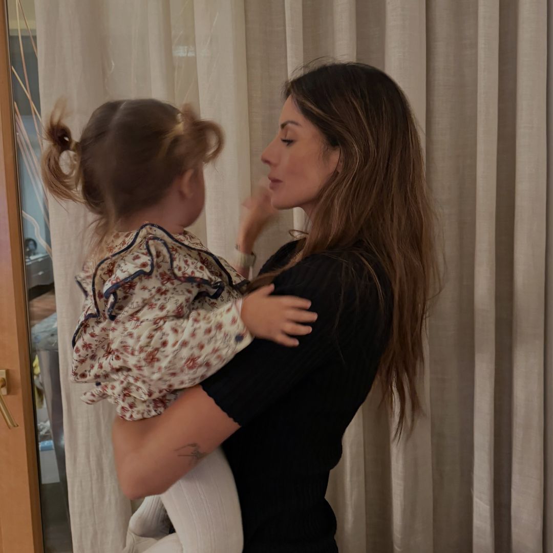 Yon González y Magali Aravena rompen con su habitual discreción en el segundo cumpleaños de su hija: las imágenes de su divertida fiesta