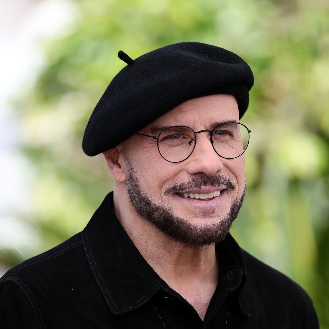 La transformación de John Travolta analizada por la doctora Maroñas: "Se aprecia un cambio considerable en su estructura y marco facial"