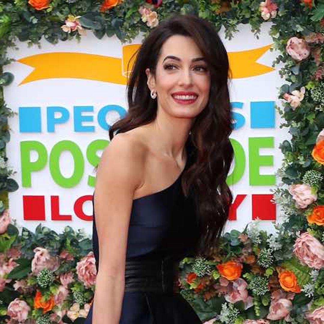 Amal Clooney reproduce uno de los looks más virales de Marta Ortega