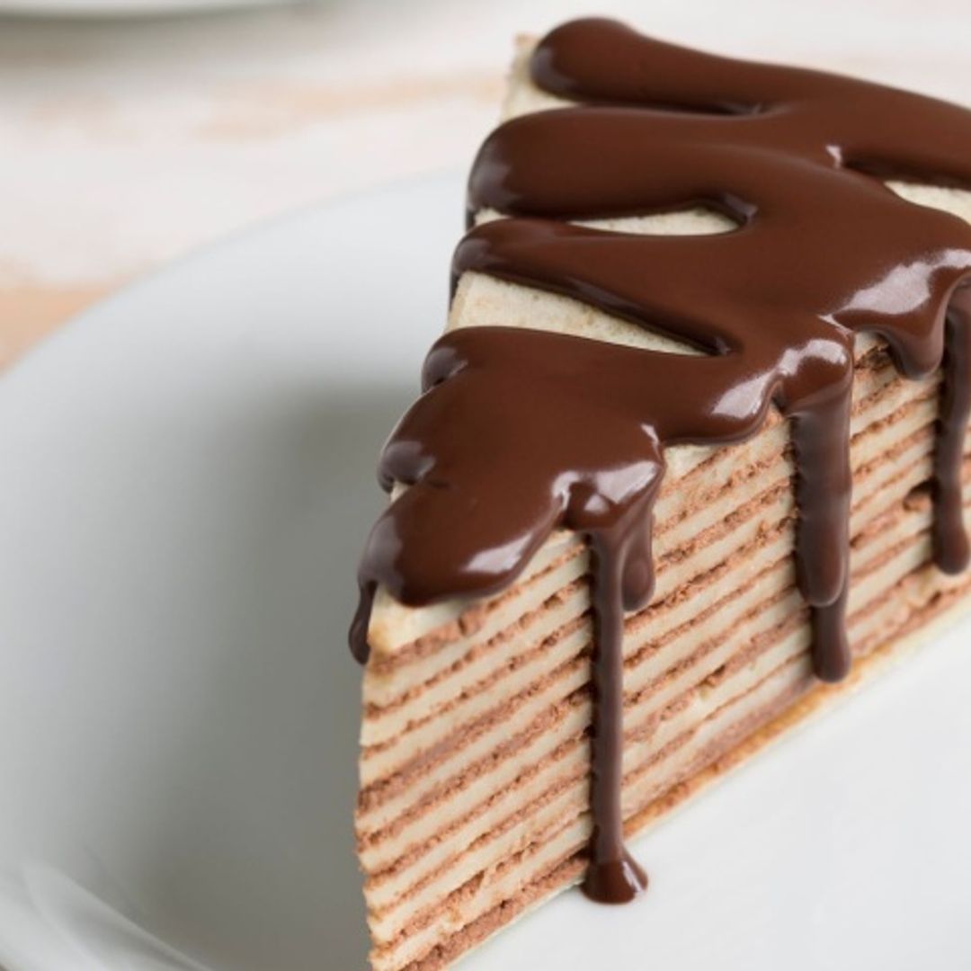 Milhojas de crepes y chocolate