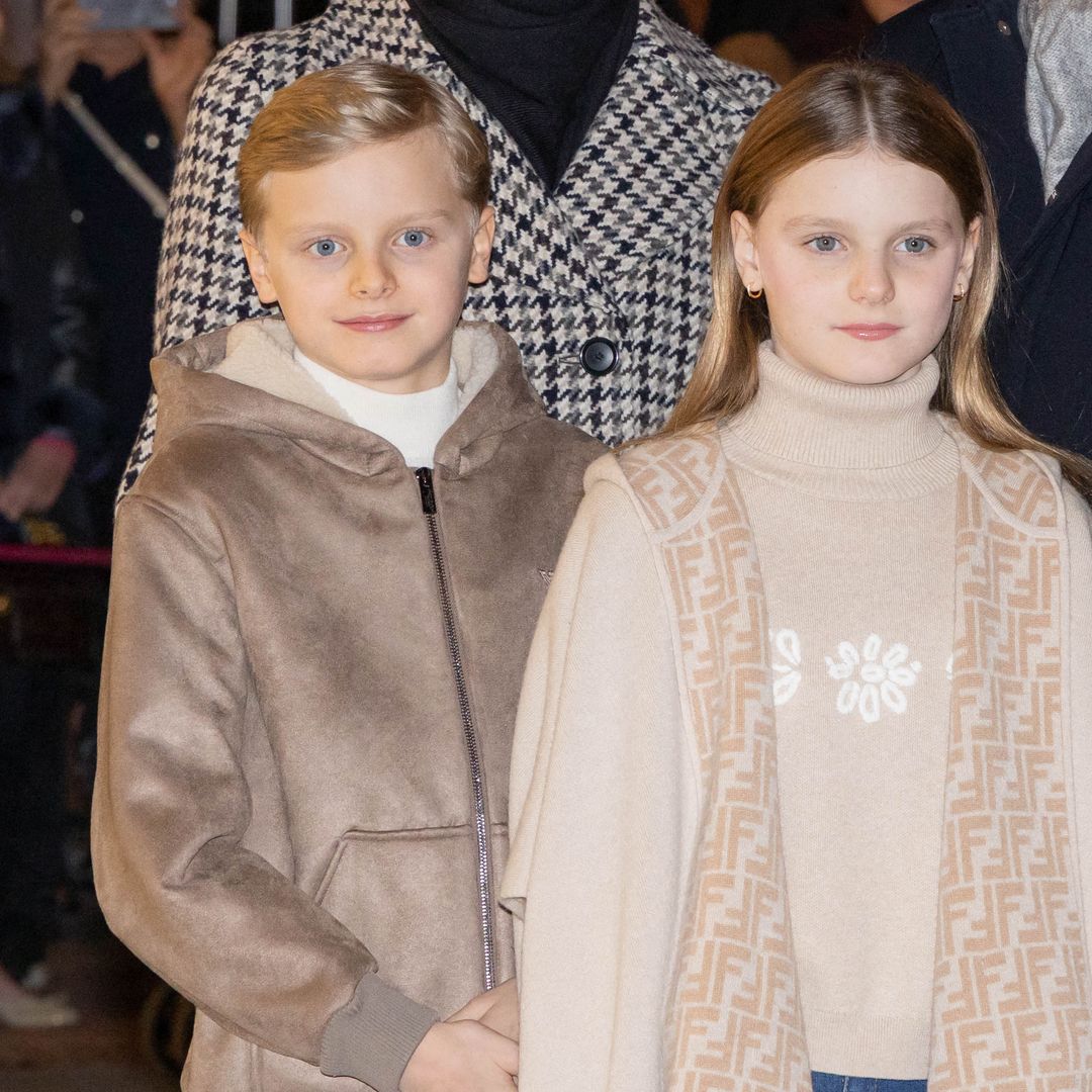 Jacques y Gabriella de Mónaco dejan claro que ya son preadolescentes con este retrato oficial inédito