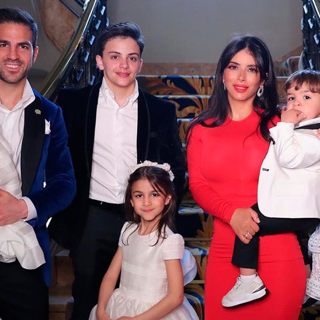 Cesc Fábregas celebra su 33 cumpleaños en familia y con una dulce sorpresa