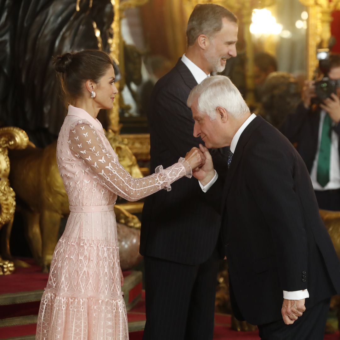 Los reyes Felipe y Letizia, en el Palacio Real con el duque de Alba