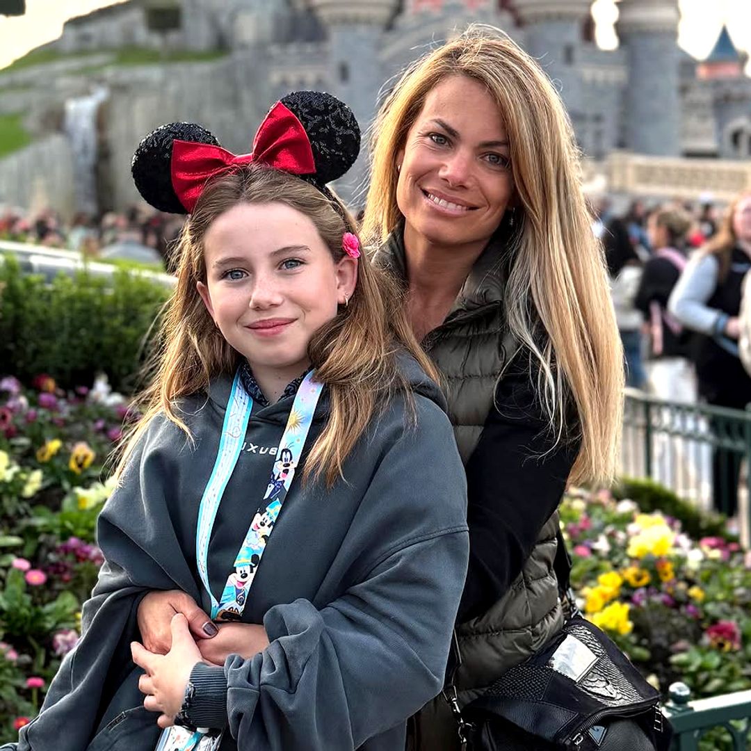 El cumpleaños más especial para Carla Goyanes y su familia con Mini Cari como protagonista
