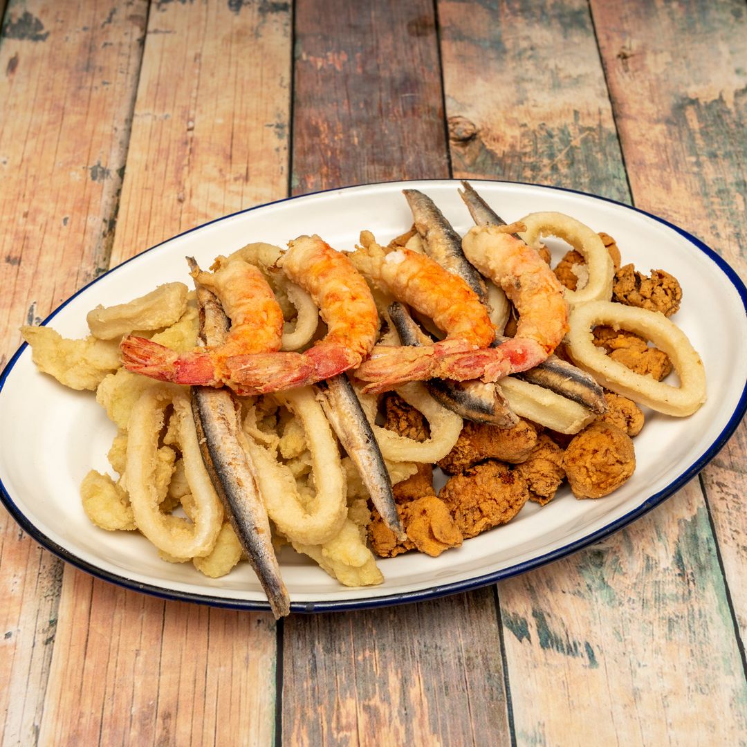 Lo mejor de la Feria de Abril, en tu mesa: 10 platos imprescindibles que puedes hacer en casa (y que saben a caseta)