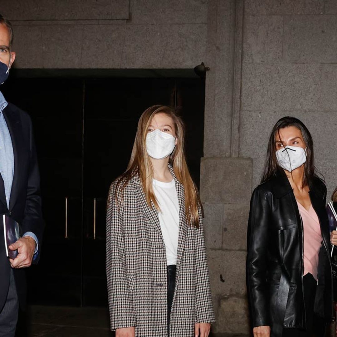 ¡Noche de ópera! El plan cultural con el que los Reyes y sus hijas han celebrado el Día de la Madre