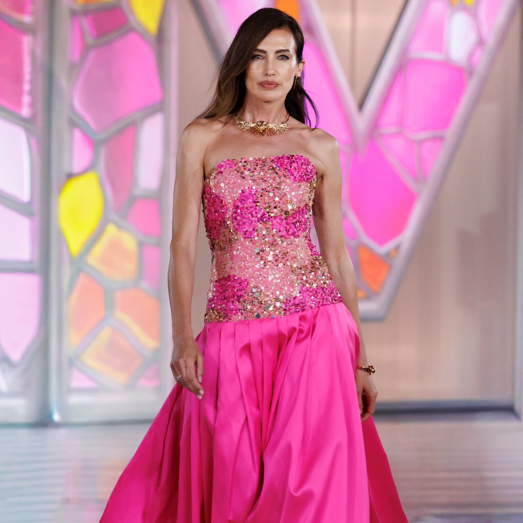 Lola Casademunt celebra su 45 aniversario con un desfile 'salvaje' capitaneado por las modelos españolas más icónicas de los 90
