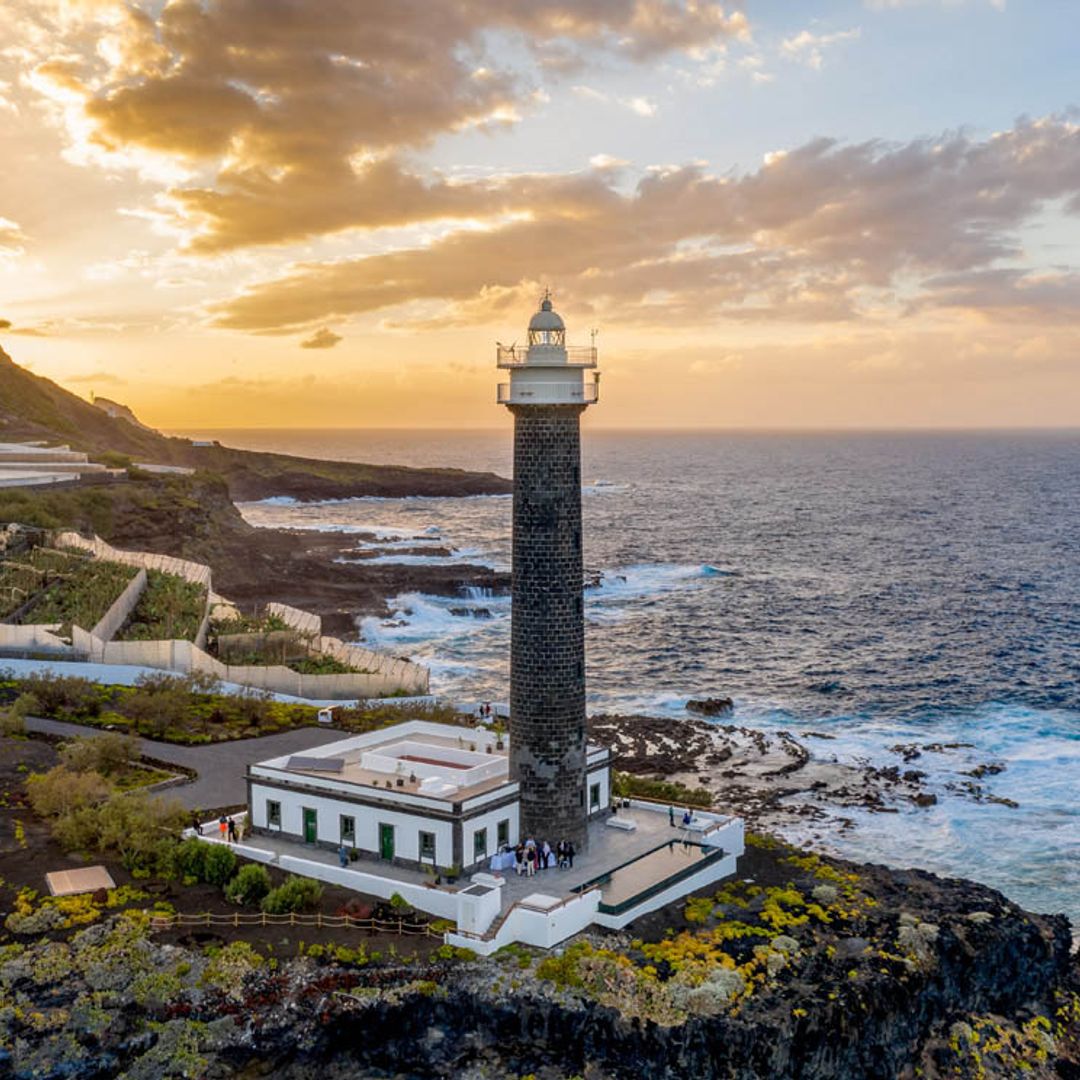 Renée Zellweger, Scarlett Johansson o Brad Pitt podrían dormir en este faro de La Palma