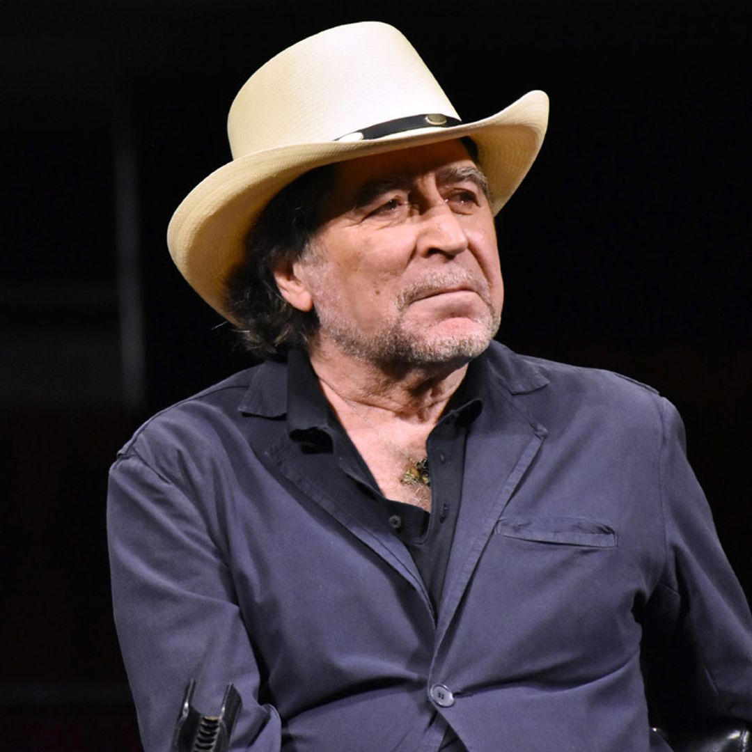 Joaquín Sabina 'evoluciona favorablemente' y recibe la visita de su hija Carmela