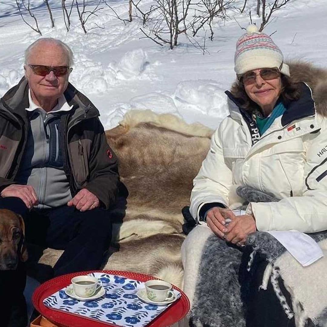 Esquiando y con un tentempié en medio de la nieve: así ha pasado la Familia Real sueca la Pascua