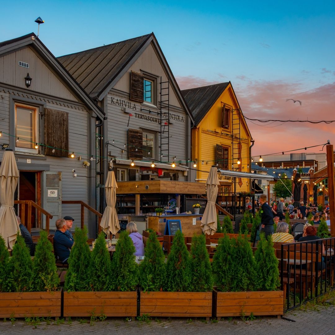 Anochecer en Oulu, Finlandia