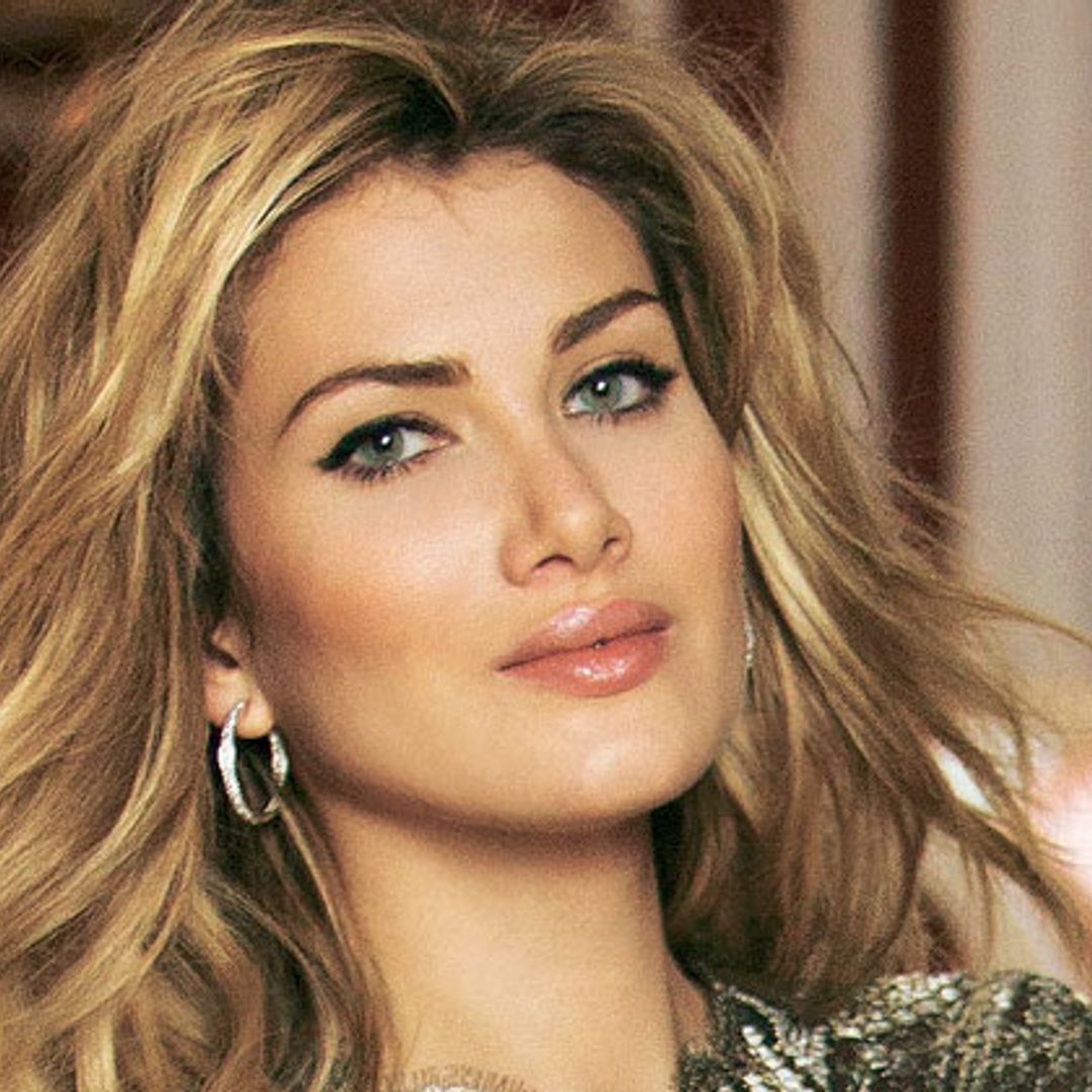 En ¡HOLA!, Mireia Lalaguna, la primera española Miss Mundo, cuenta su desconocida historia personal