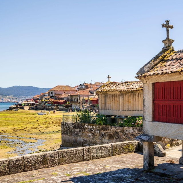 Hórreo tradicional, Combarro, Pontevedra, Galicia