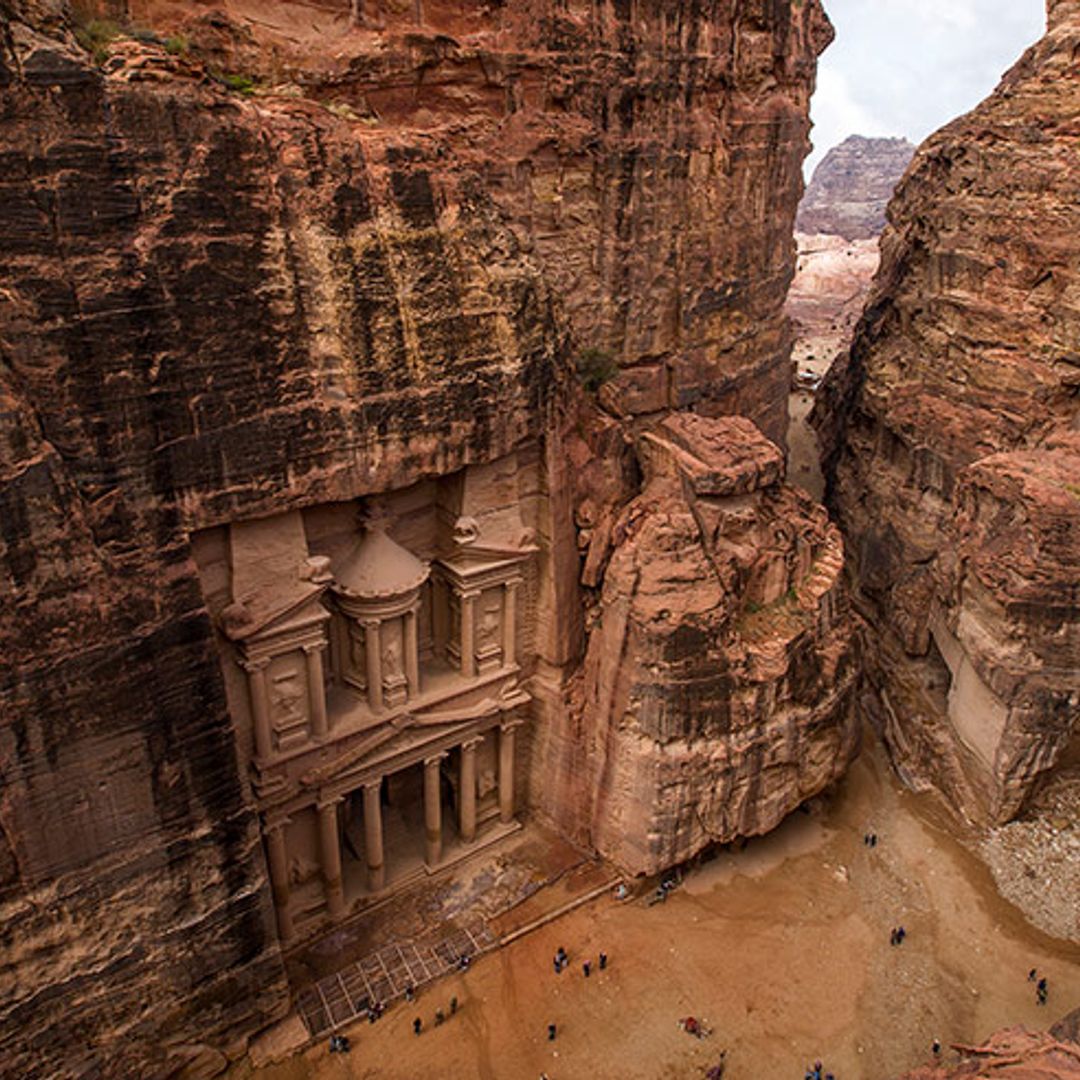 Viaja a Petra desde el sofá y de la mano de la reina Rania