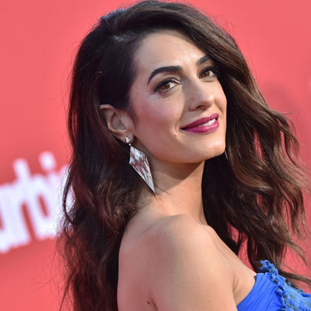 ¿Cómo consigue Amal Clooney una melena con tanto volumen? Su estilista responde