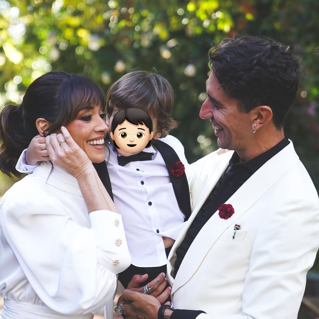 Las fotos de la boda de Jorge Marron, de 'El Hormiguero', y Arancha Morales, de Telecinco, con su hijo como gran protagonista