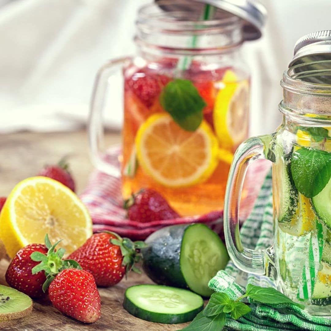 Bebidas refrescantes para recibir el verano que, además, te ayudan a no engordar