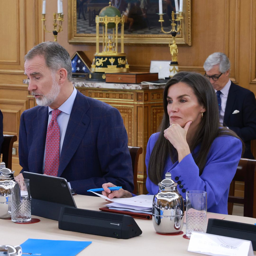 La reina Letizia cambia de imagen en 48 horas para recuperar su traje español más veraniego