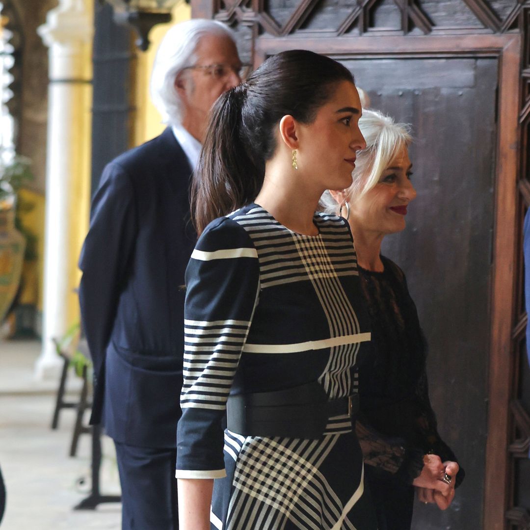 Bárbara Mirjan brilla junto a los Alba en su primera gran aparición como duquesa de Arjona
