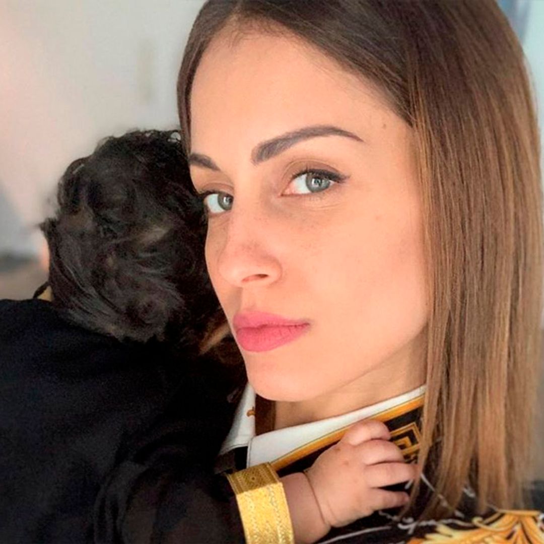 ¡Juntos para siempre! Hiba Abouk no se separa de su bebé ni para hacer ejercicio